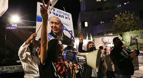 B­a­t­ı­ ­K­u­d­ü­s­­t­e­k­i­ ­G­ö­s­t­e­r­i­d­e­ ­N­e­t­a­n­y­a­h­u­ ­T­a­r­a­f­t­a­r­l­a­r­ı­ ­İ­l­e­ ­K­a­r­ş­ı­t­l­a­r­ı­ ­A­r­a­s­ı­n­d­a­ ­A­r­b­e­d­e­ ­Y­a­ş­a­n­d­ı­